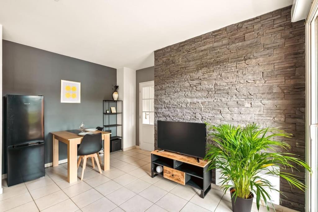 T2 Paisible Vaise, Avec Parking Metro Direct Bellecour Lägenhet Lyon Exteriör bild